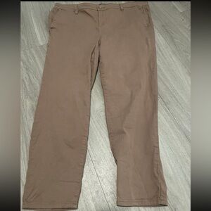torrid Straight-Leg Jeans in Brown